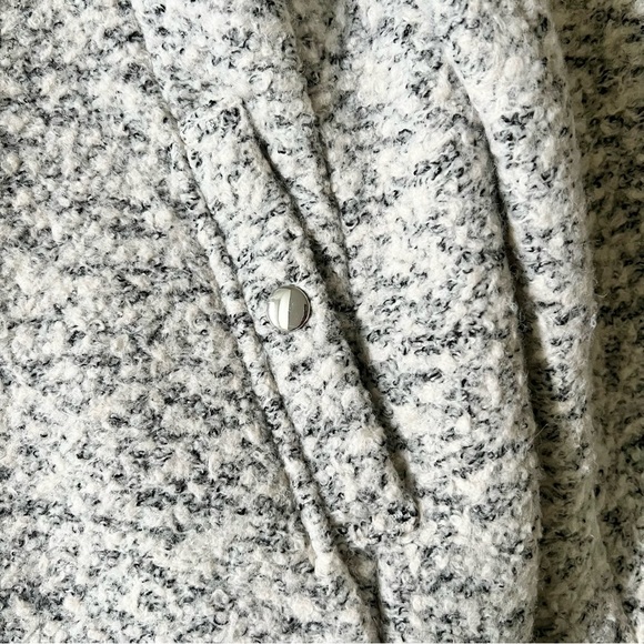 LOFT Boucle Coat - Picture 4 of 6